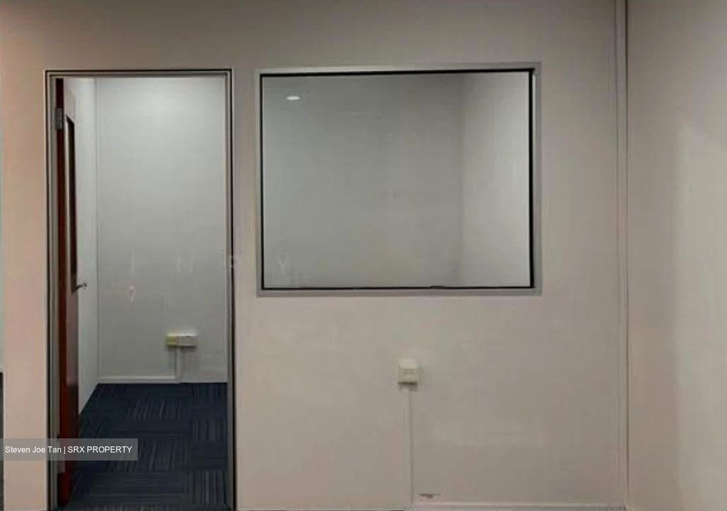 North Bridge Centre (D7), Office #622565391